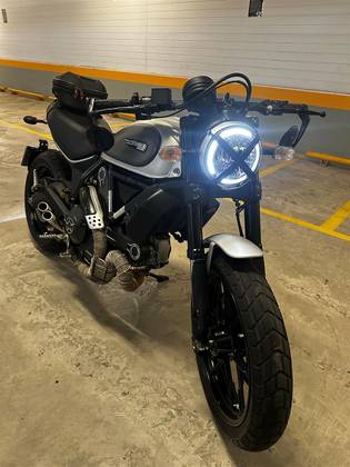 DUCATI SCRAMBLER CUSTOM 